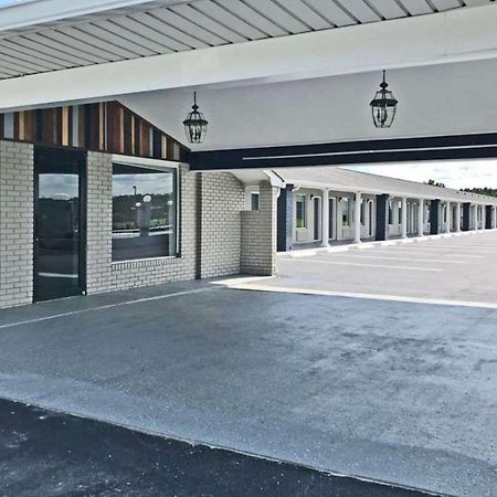 Rodeway Inn South Calhoun Exterior foto